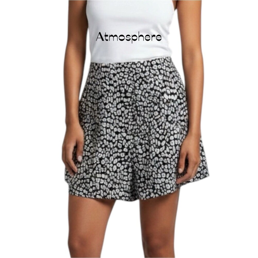 Atmosphere Black White Print Skort NWOT Size 12